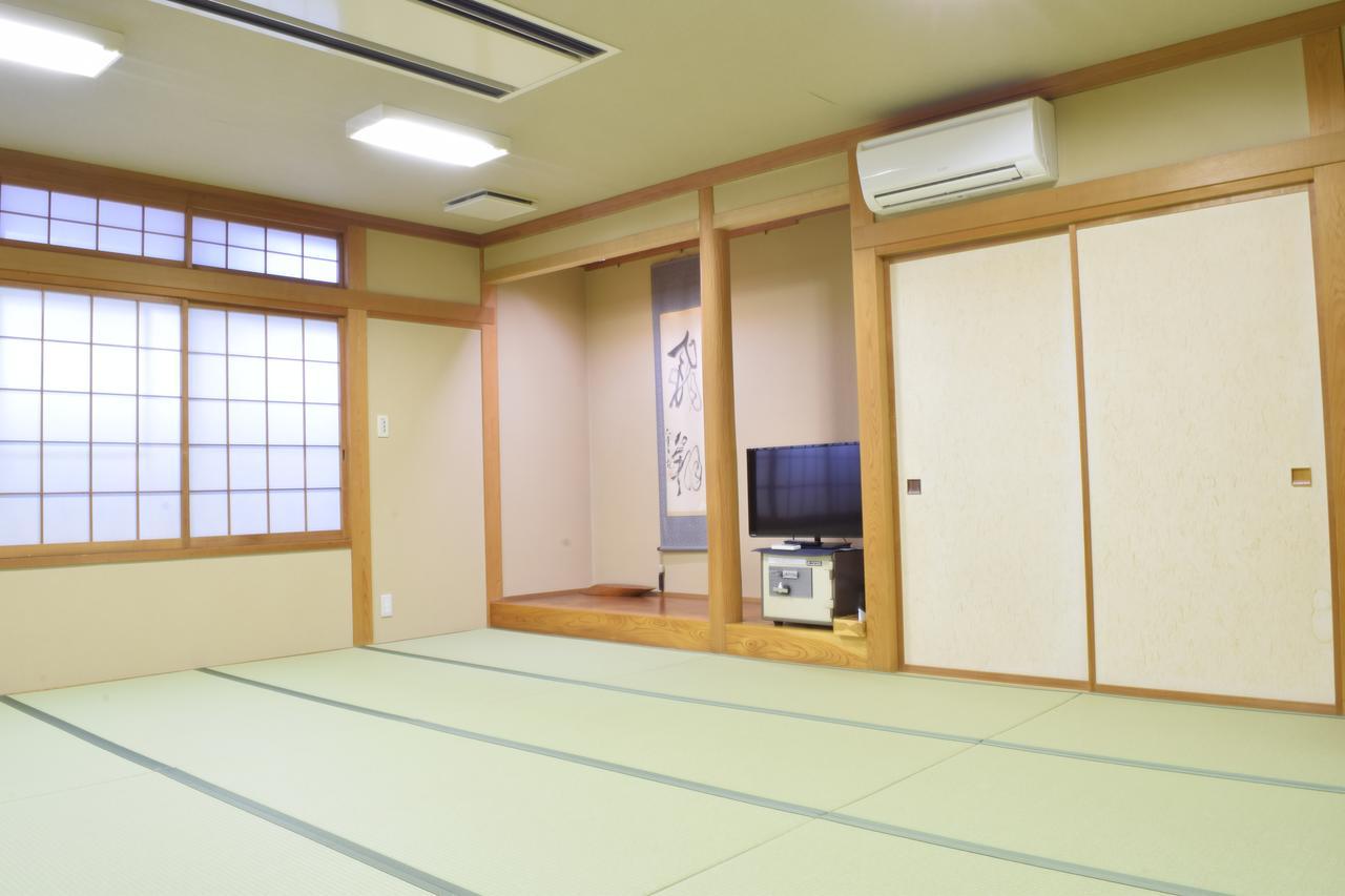 Takasaki Kannonyama Onsen Kinzanso Hotel Exterior photo